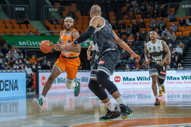 德甲联赛中 德甲联赛中